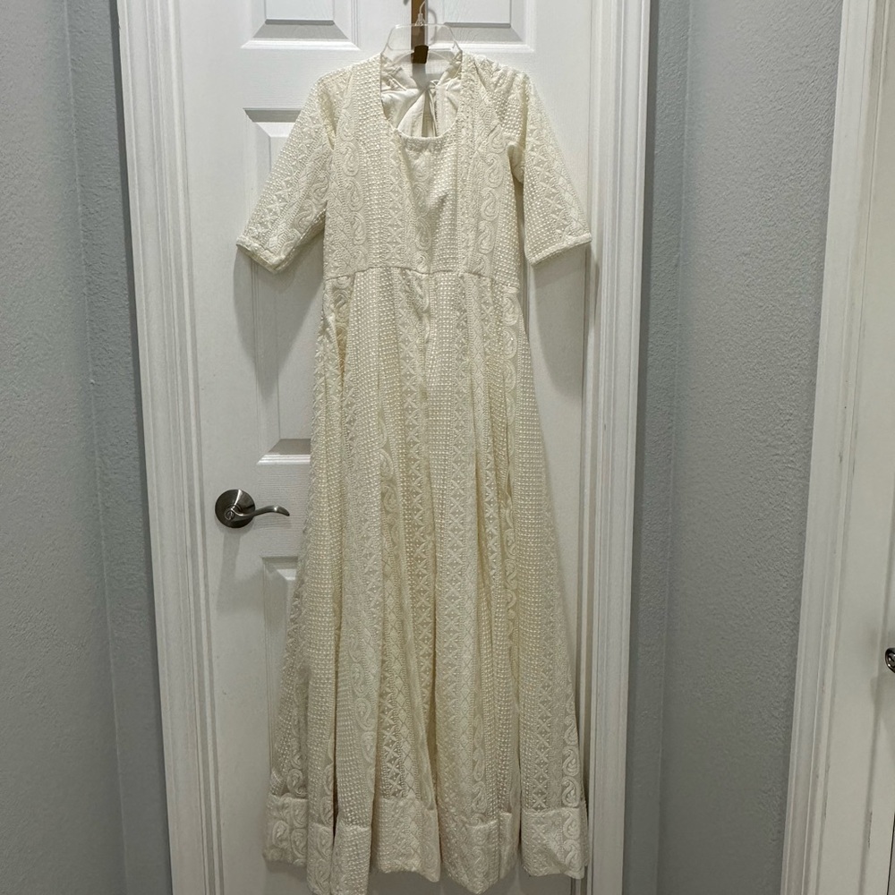 Elegant Cream Chikankari Anarkali Dress